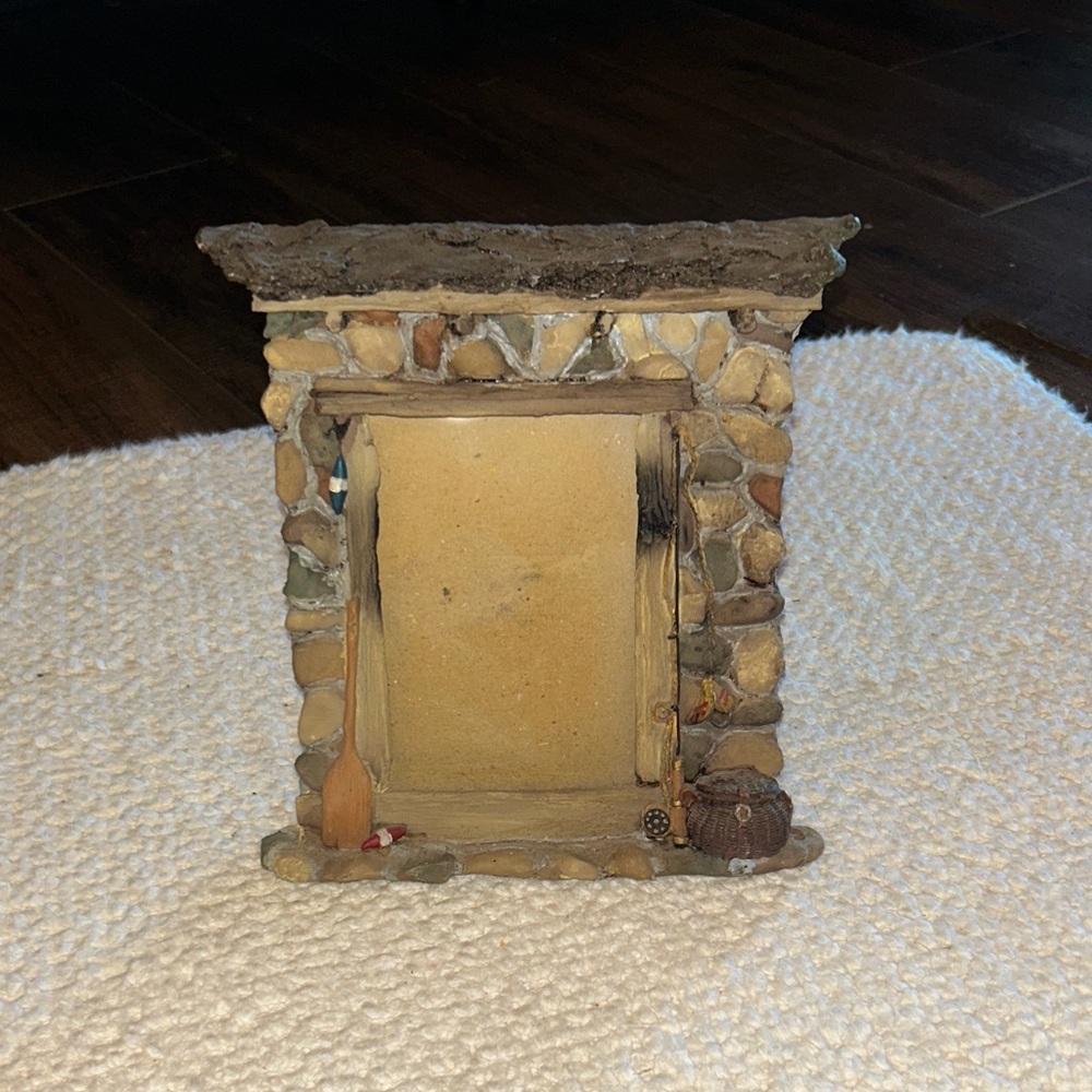 Resin 3 D Rustic Stone Frame with Natural Accents